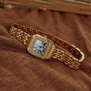 Panthere Classic Rectangle Stainless Steel Watch
Size adjustable